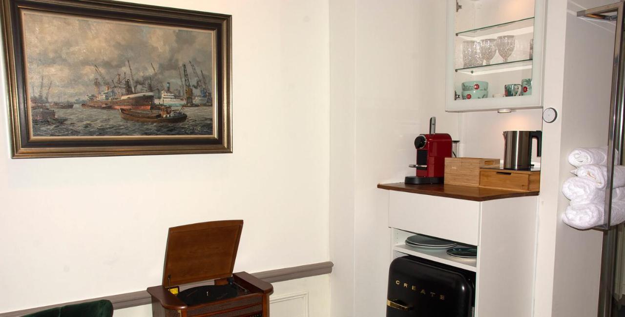 Belle - Luxe In Art Deco Stijl Bed & Breakfast Dordrecht